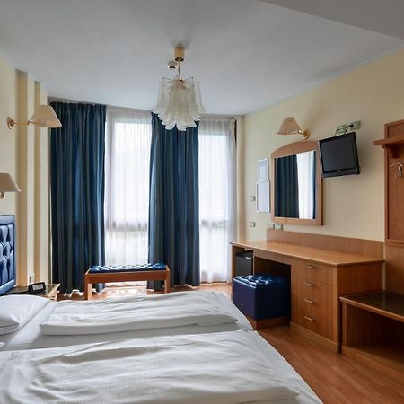 Hotel Alexander Limone sul Garda Dış mekan fotoğraf