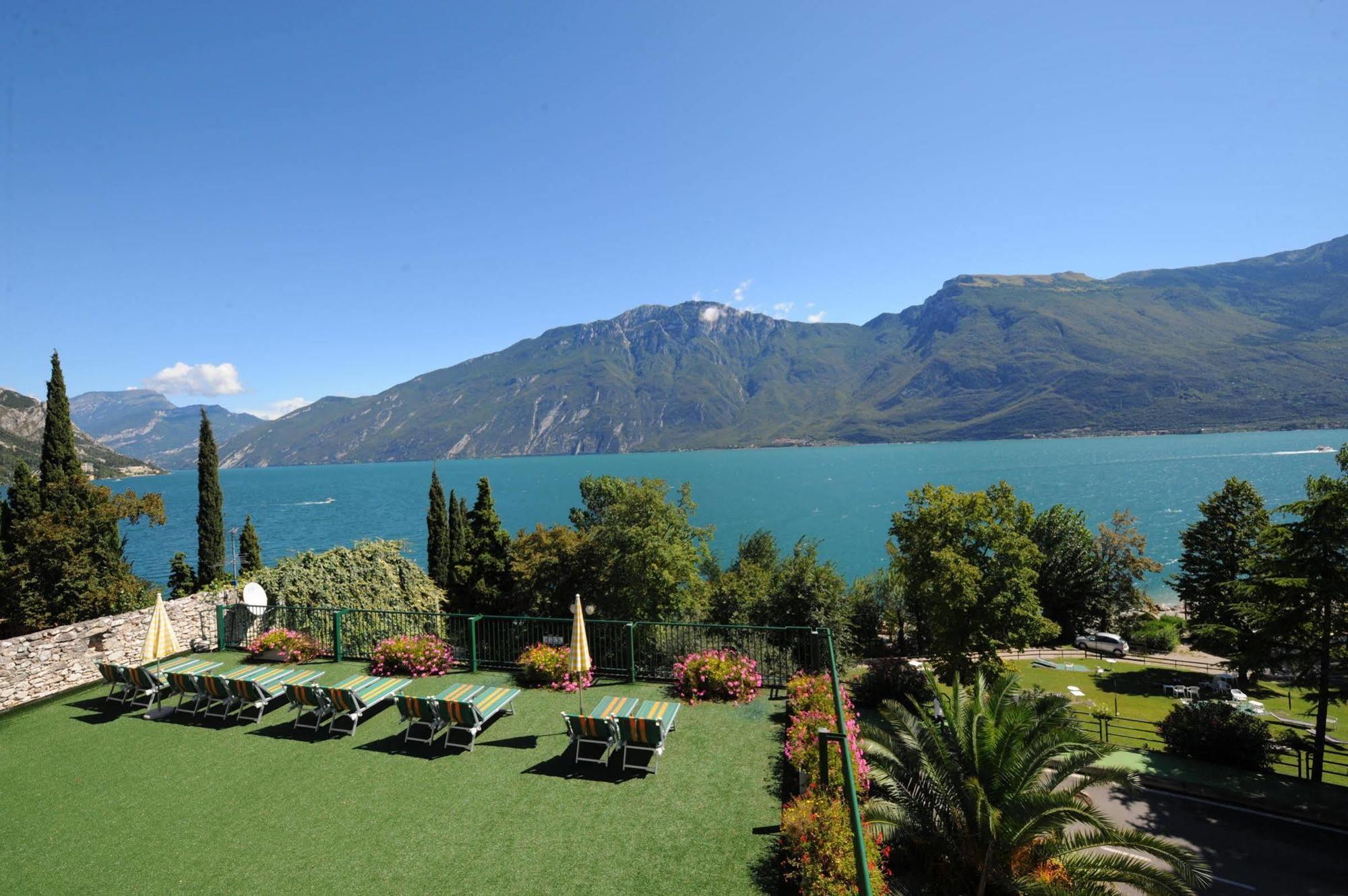 Hotel Alexander Limone sul Garda Dış mekan fotoğraf