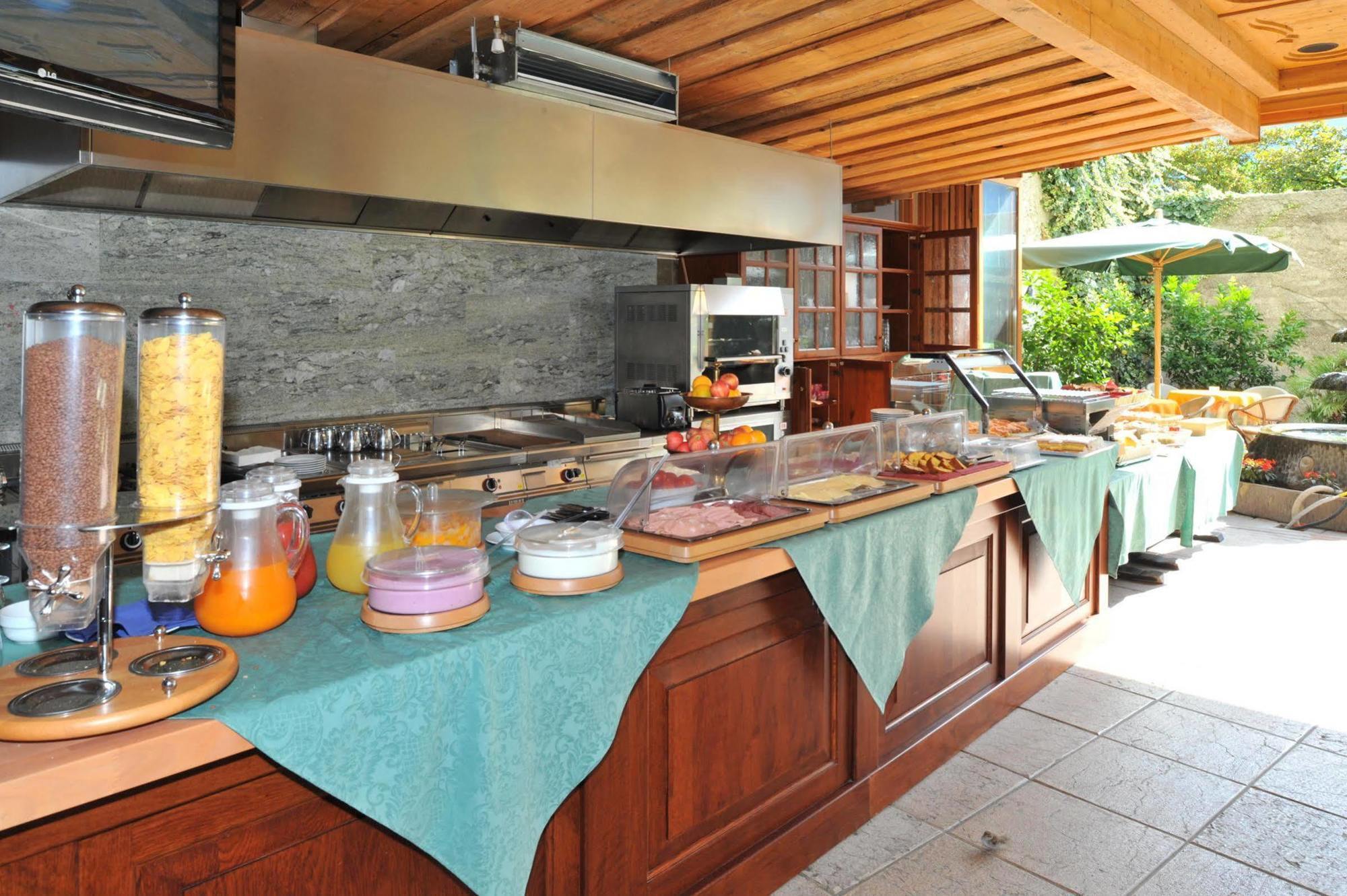 Hotel Alexander Limone sul Garda Dış mekan fotoğraf